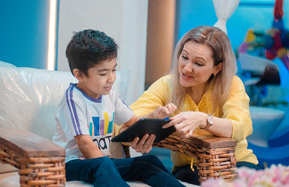 Mati Talent Institute certified private school educator guiding a highly gifted student through an individualized online learning curriculum.